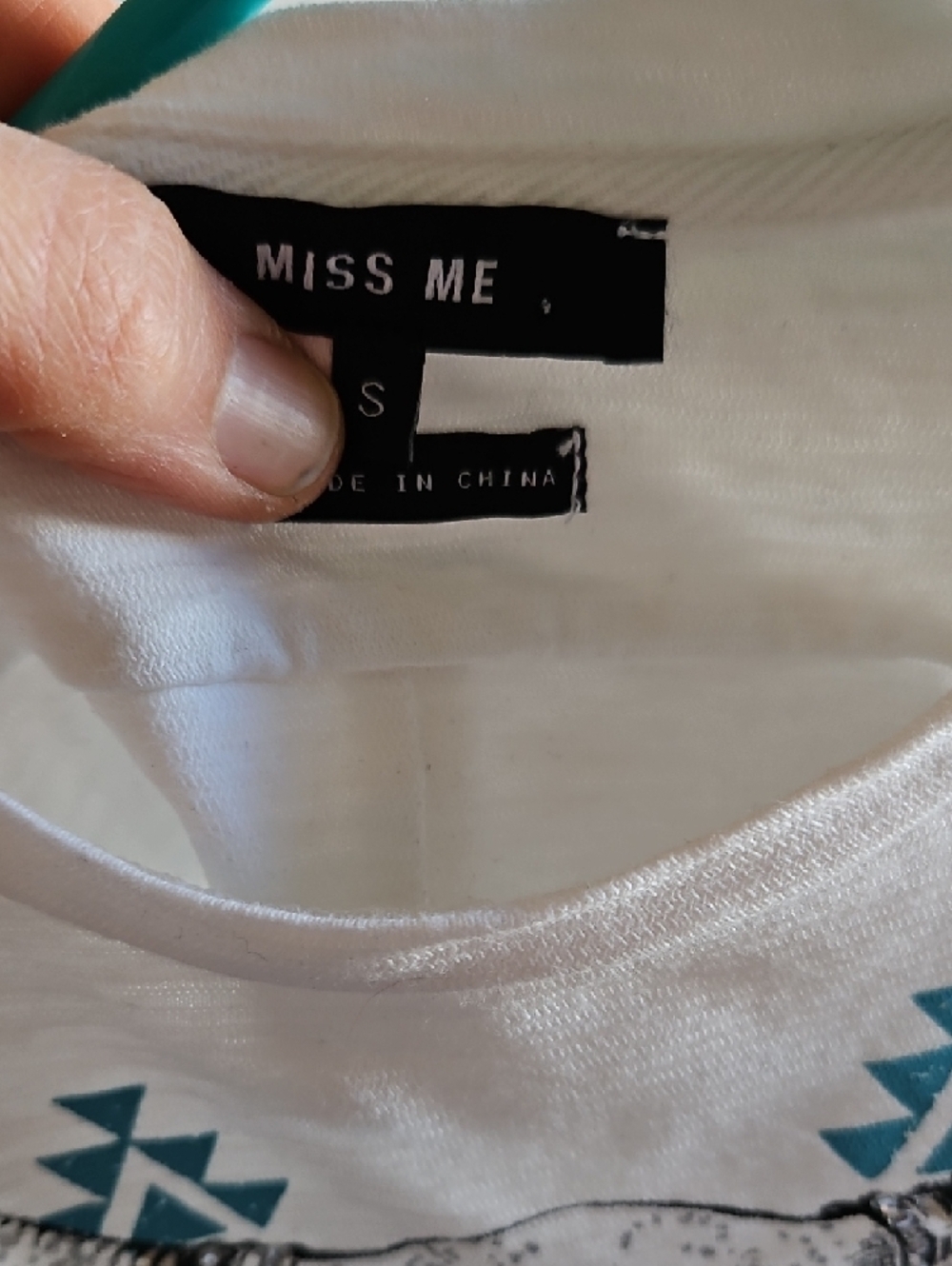 Miss Me White Short Sleeve Tee with Southwestern Skull Graphic - Picture 5 of 6